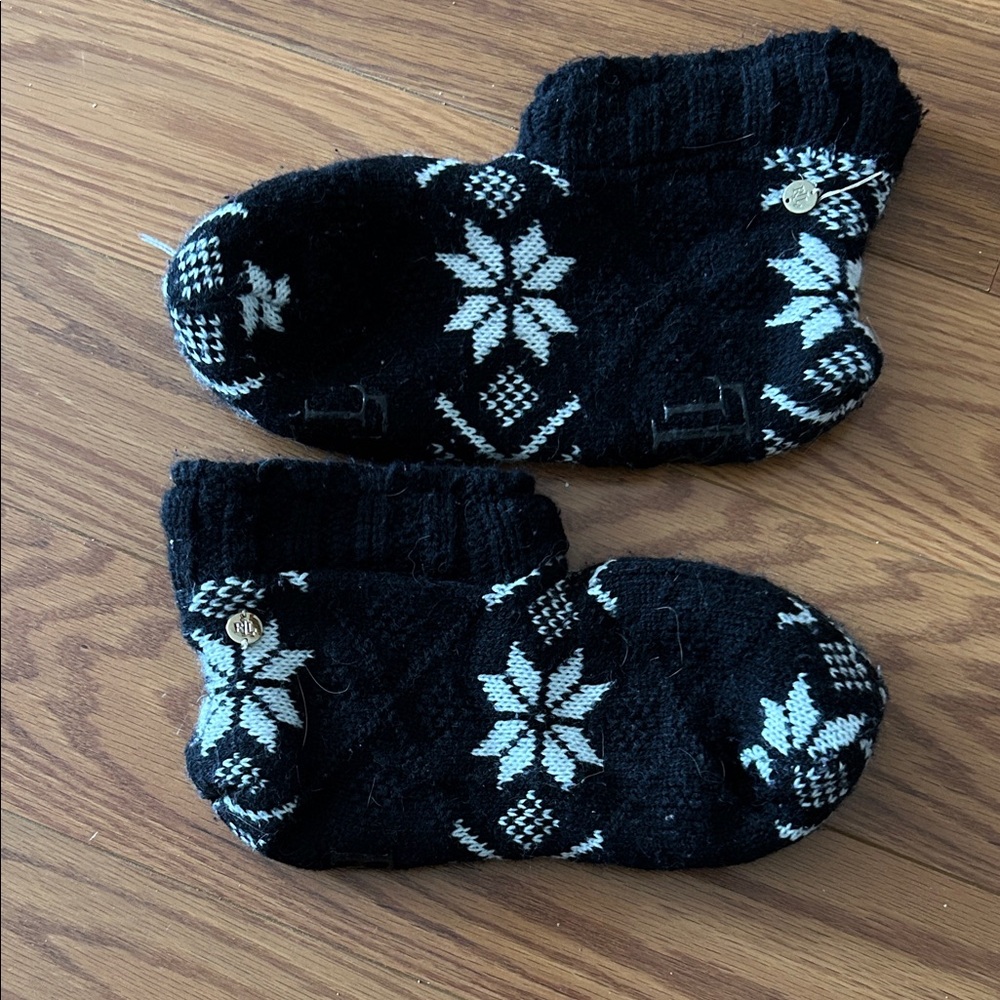 Sock grip slippers